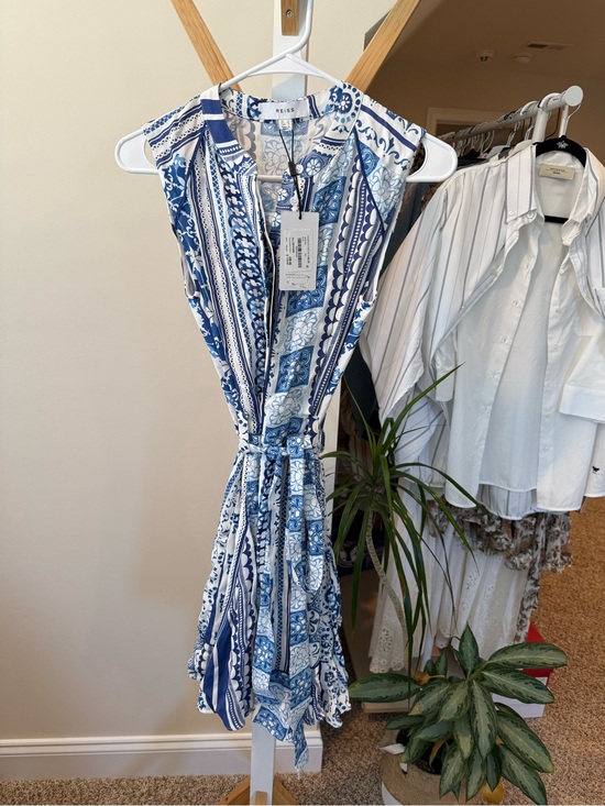 Reiss Dresses & Skirts - REISS Blue and White Printed Sleeveless Dress